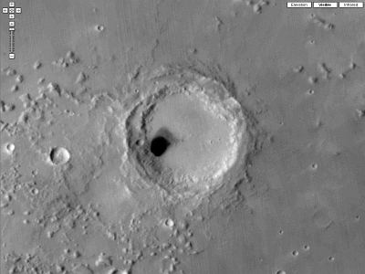 Google Marsでみつけた穴